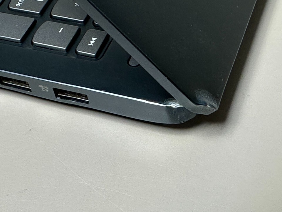 Dented Lenovo ideapad 5 15.6" FHD Touch i7-1255U 12GB 512GB SSD Webcam FPReader - Image 2