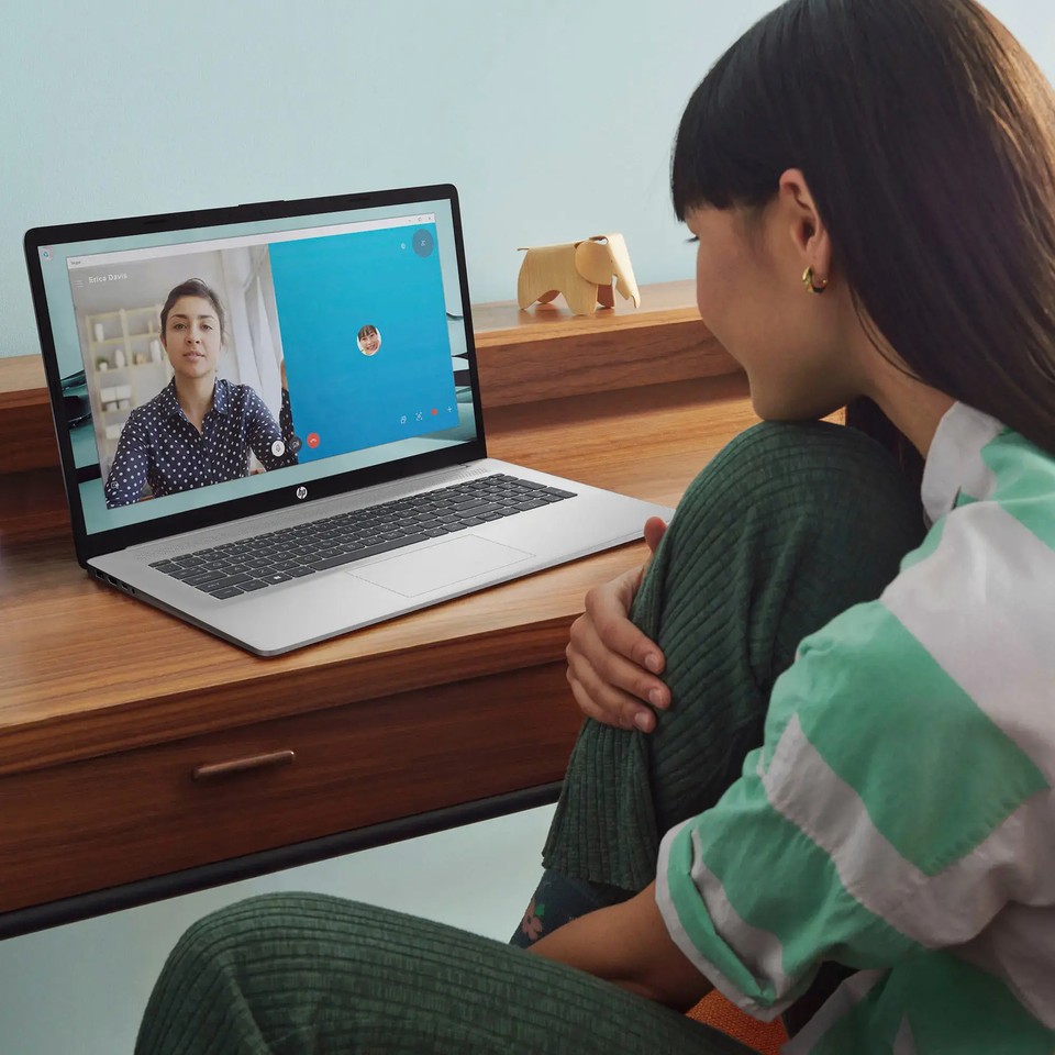 HP 17.3" FHD Student Laptop 6-Core i3-1215U 16GB 512GB PCIe SSD Webcam Windows11 - Image 10