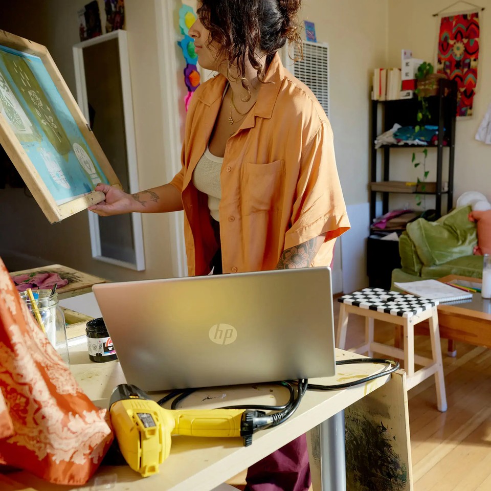 New HP 15.6" FHD Touchscreen Core i7-1255U 32GB 1TB PCIe SSD Webcam Windows 11 - Image 10